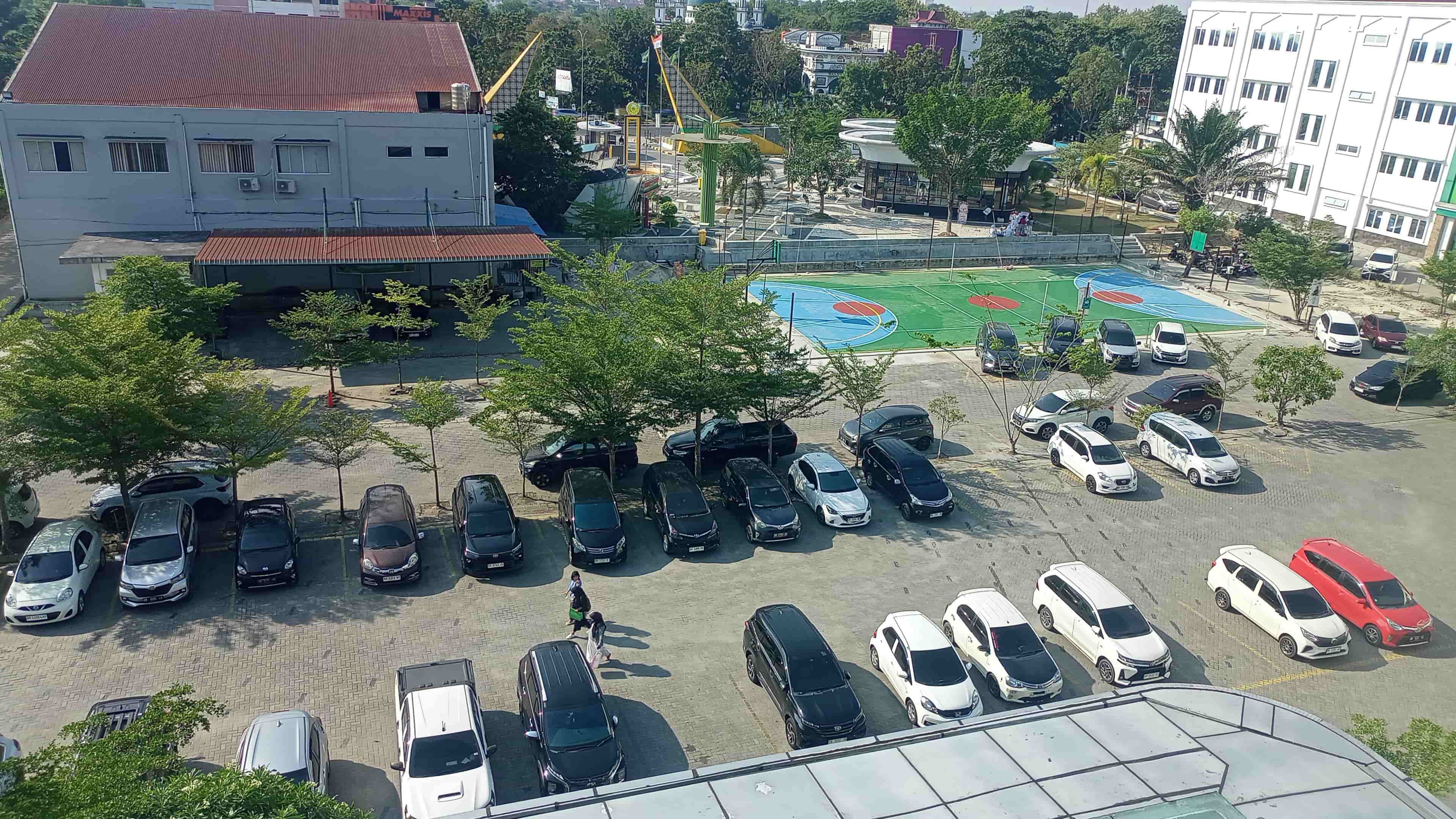 Parkir Mobil